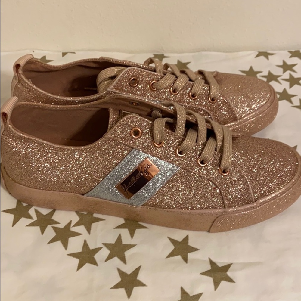 Kendall + Kylie Obey women’s sneakers - Picture 2 of 5